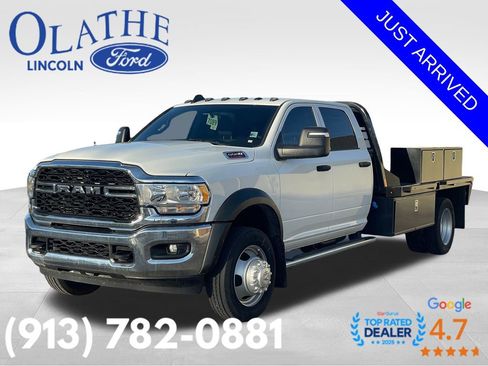 Used 2024 RAM 5500 Tradesman w/ Chrome Appearance Group image 1