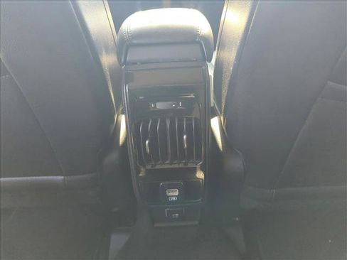 Used 2022 Jeep Compass Latitude image 16