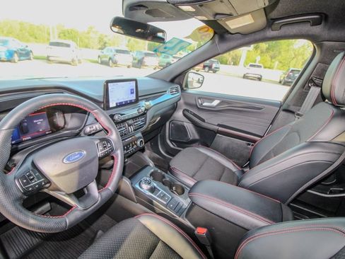 Used 2025 Ford Escape ST-Line Select AWD/4WD image 15