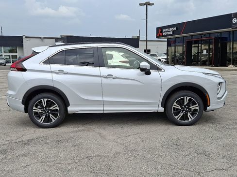 New 2025 Mitsubishi Eclipse Cross SEL image 8