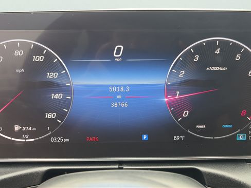 Used 2023 Mercedes-Benz C 300 4MATIC Sedan image 12