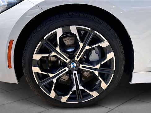 Used 2025 BMW 330i Sedan w/ Convenience Package RWD image 8