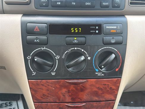 Used 2006 Toyota Corolla LE w/ Audio Value Pkg FWD image 21