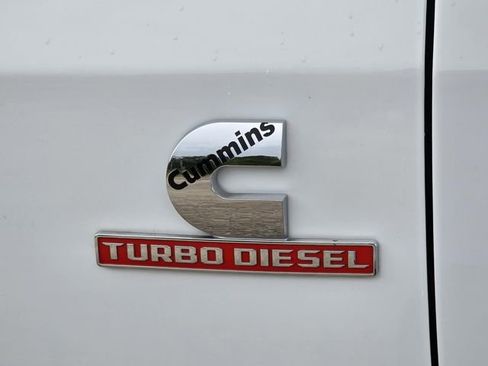 Used 2024 RAM 2500 Laramie AWD/4WD image 8