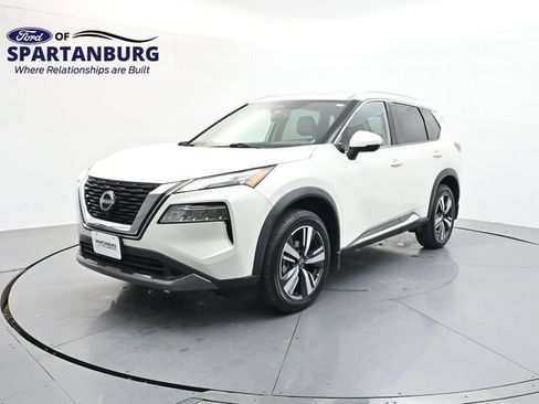 Used 2023 Nissan Rogue SL FWD image 3