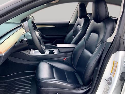 Used 2023 Tesla Model 3 Standard Range RWD image 7