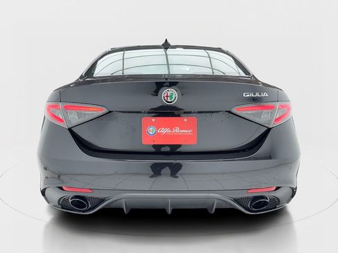 New 2025 Alfa Romeo Giulia image 6
