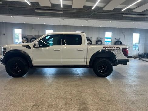 Used 2025 Ford F150 Raptor AWD/4WD image 13