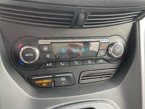 Used 2016 Ford Escape SE w/ Equipment Group 201A image 18