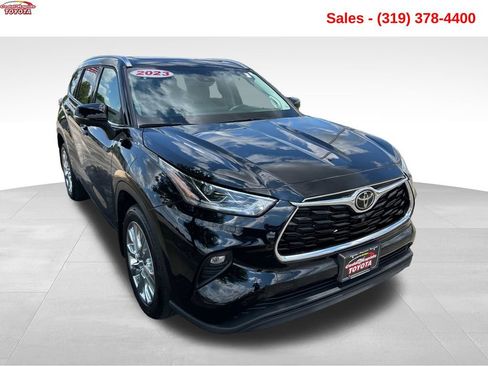 Used 2023 Toyota Highlander Limited AWD/4WD image 8