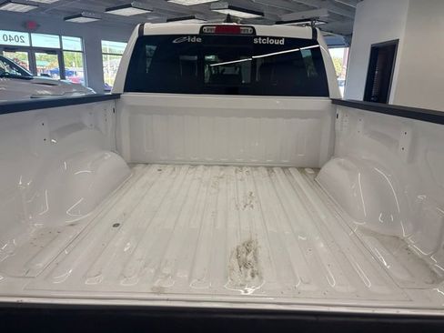 Used 2023 RAM 1500 Laramie AWD/4WD image 8