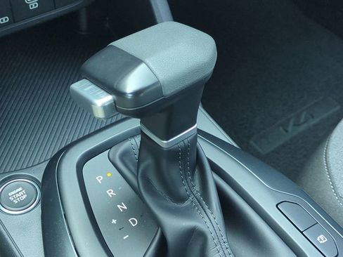 Used 2025 Kia K4 FWD image 23