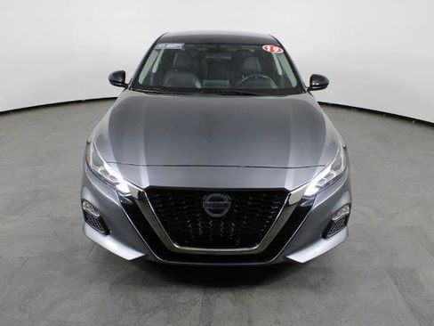 Certified 2019 Nissan Altima 2.5 SR FWD image 13