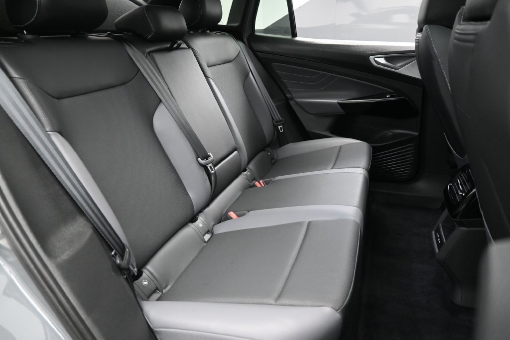 Used 2025 Volkswagen ID.4 S Limited RWD image 28