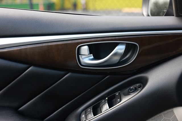 Used 2018 INFINITI Q50 Luxe w/ Cargo Package (L95) RWD image 41