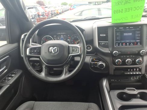 Used 2019 RAM 1500 Big Horn AWD/4WD image 9