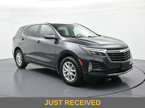 Used 2022 Chevrolet Equinox LT w/ Driver Convenience Package AWD/4WD image 4