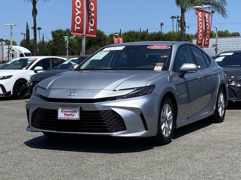 Certified 2025 Toyota Camry LE FWD image 38
