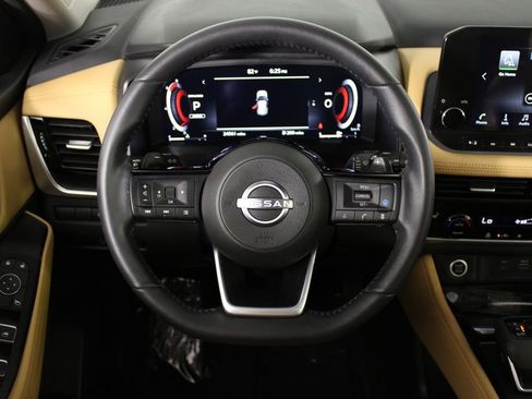 Certified 2023 Nissan Rogue Platinum image 10