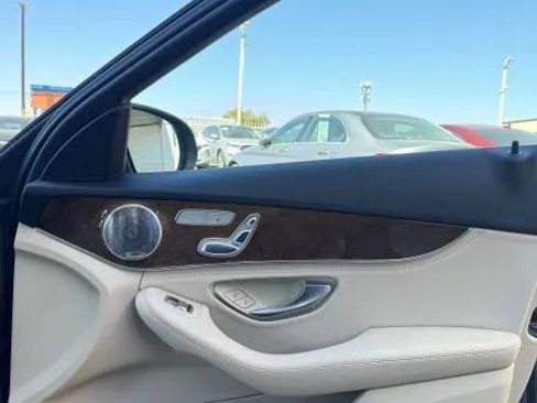 Used 2016 Mercedes-Benz C 300 4MATIC Sedan image 23