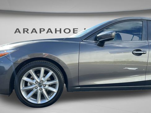 Used 2017 MAZDA MAZDA3 Touring FWD image 32