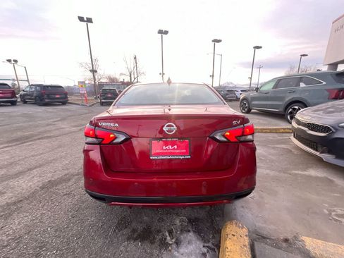 Used 2021 Nissan Versa SV FWD image 27
