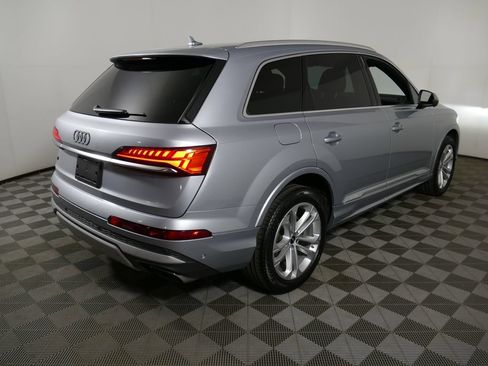 Used 2025 Audi Q7 3.0T Premium Plus AWD/4WD image 3