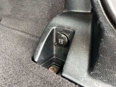 Used 2014 Jeep Wrangler Unlimited Sahara w/ Connectivity Group AWD/4WD image 10
