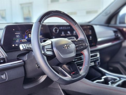 Used 2024 Chevrolet Traverse RS w/ LPO, Floor Liner Package image 18