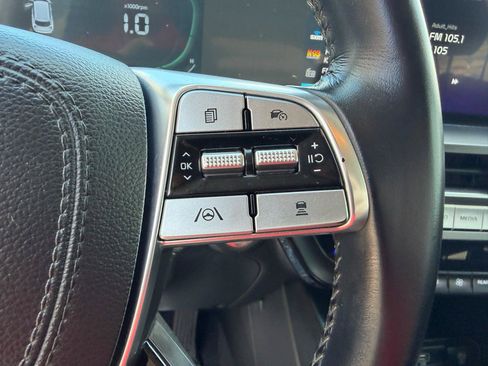 Used 2023 Kia Telluride LX FWD image 31