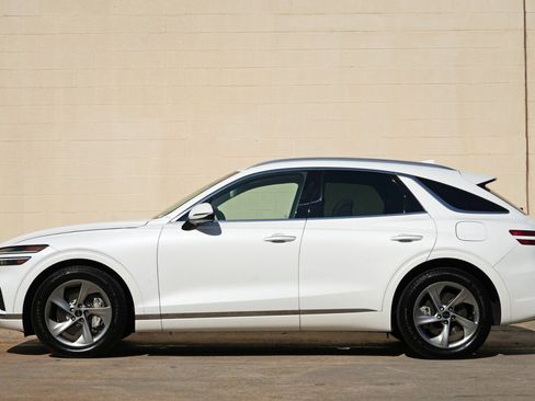 Used 2026 Genesis GV70 2.5T Select AWD/4WD image 9