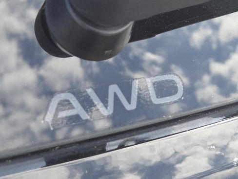 Used 2024 Honda HR-V Sport image 9