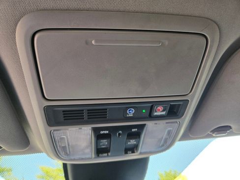 Certified 2023 Honda Odyssey Touring image 17