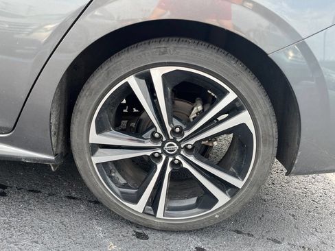 Used 2021 Nissan Sentra SR FWD image 10