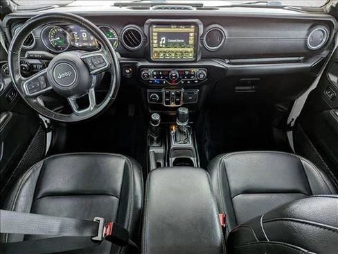 Used 2022 Jeep Wrangler Unlimited Sahara w/ Cold Weather Group AWD/4WD image 18
