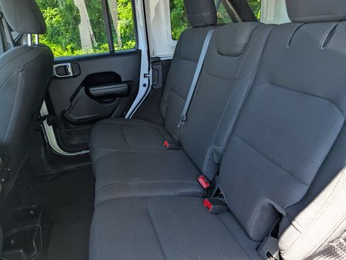 Used 2020 Jeep Wrangler Unlimited Sport S AWD/4WD image 18