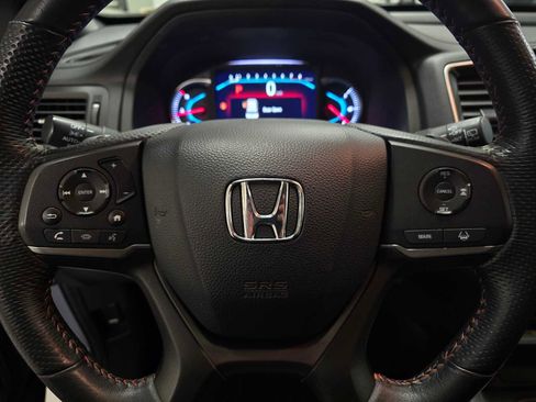 Used 2022 Honda Pilot TrailSport image 24