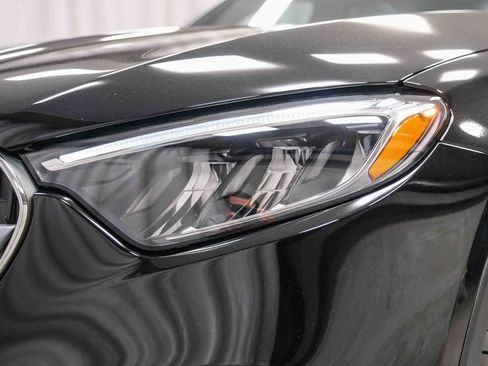 Certified 2025 Mercedes-Benz GLC 300 image 11