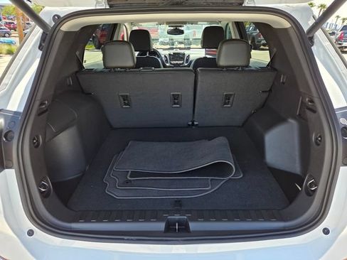 Used 2024 Chevrolet Equinox Premier FWD image 13