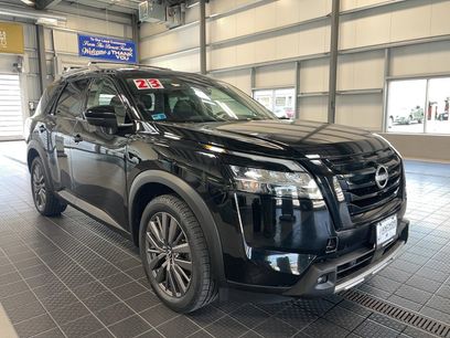 Used 2023 Nissan Pathfinder SL w/ SL Premium Package