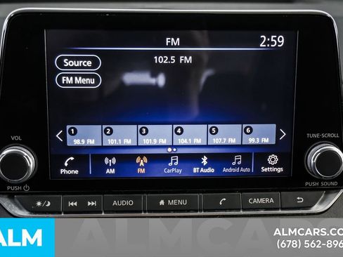 Used 2025 Nissan Altima 2.5 SV FWD image 37