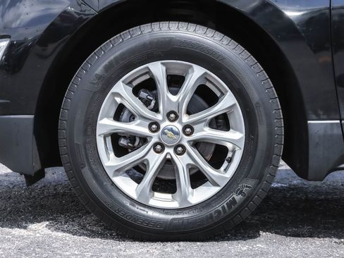Used 2018 Chevrolet Equinox LT w/ Sun & Infotainment Package FWD image 17