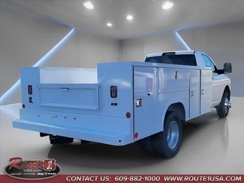 New 2026 RAM 3500 4x4 Regular Cab DRW image 9