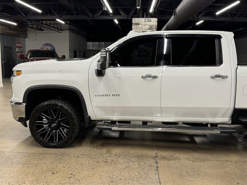 Used 2020 Chevrolet Silverado 2500 LTZ w/ LTZ Plus Package AWD/4WD image 5