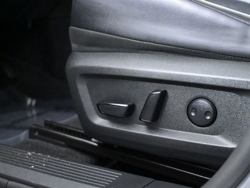 Used 2022 Nissan Rogue SV w/ SV Premium Package image 26