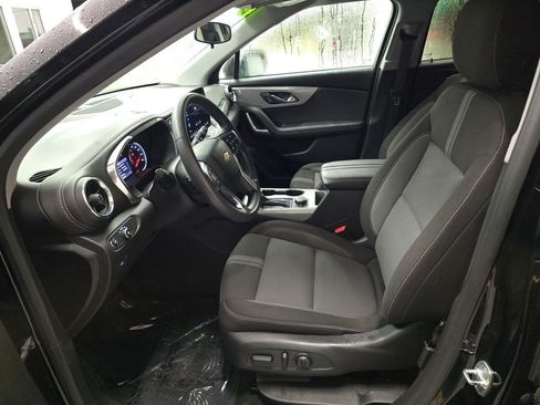 Used 2025 Chevrolet Blazer LT FWD image 16