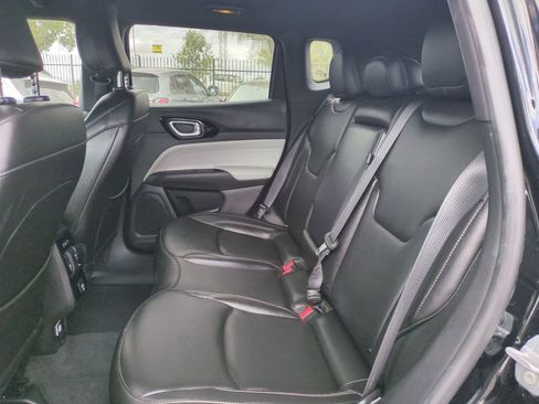 Used 2025 Jeep Compass Limited AWD/4WD image 26
