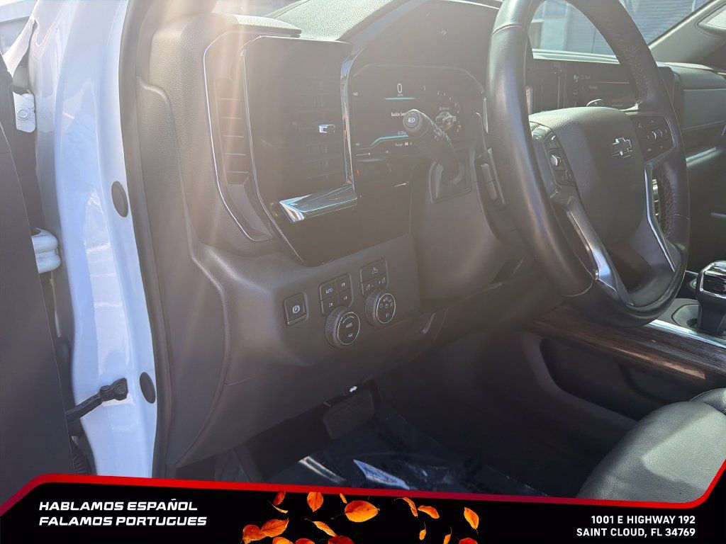 Used 2024 Chevrolet Silverado 1500 LT Trail Boss AWD/4WD image 17
