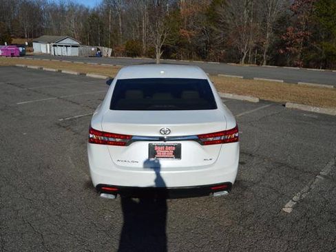 Used 2014 Toyota Avalon XLE Touring image 9