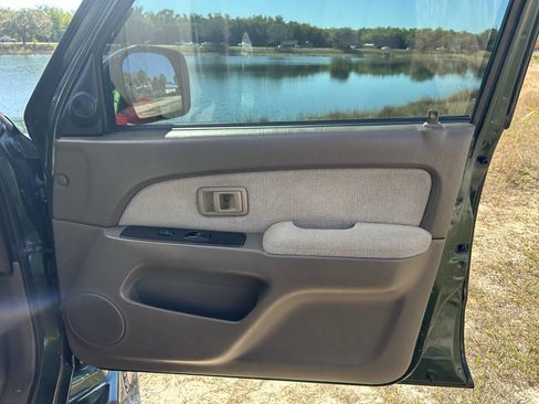 Used 2000 Toyota 4Runner SR5 image 37